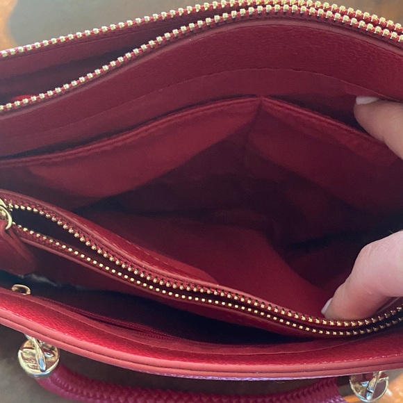 Women’s Red Leather Tote Handbag - Picture 8 of 9